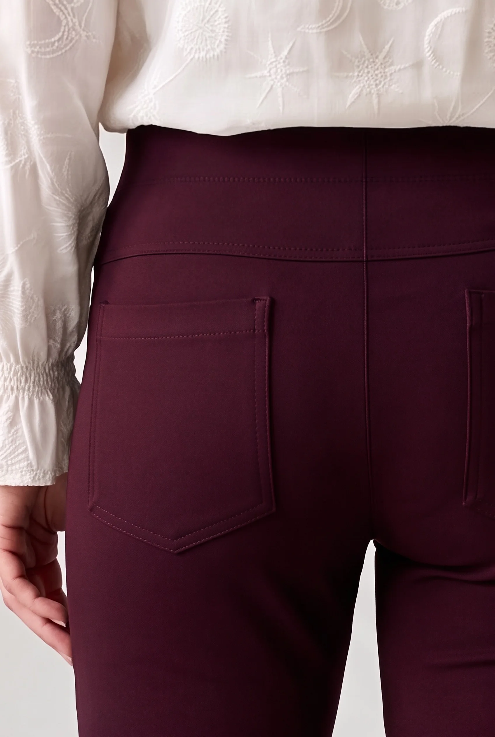 Suzy's Slim bordeaux 4 pockets - Suzy achterkant - LMW04Z04