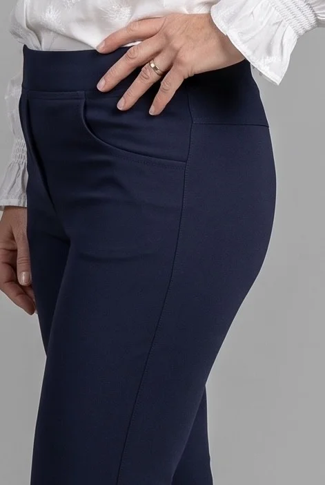 Suzy's Slim marine 4 pockets - Suzy zijkant marine - LMW04Z02