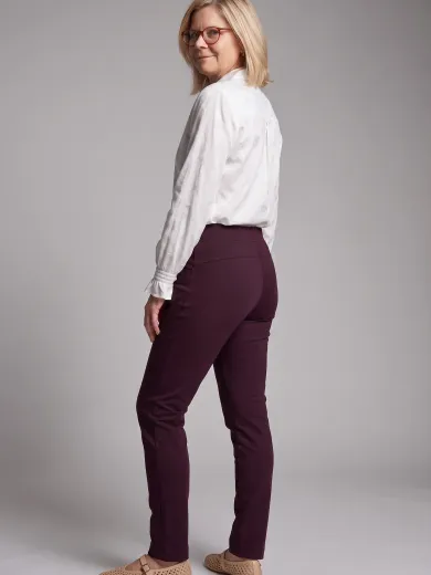 Suzy's Slim bordeaux 4 pockets - Bordeaux zijkant - LMW04Z04