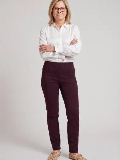 Suzy's Slim bordeaux 4 pockets - Bordeauz model voor - LMW04Z04
