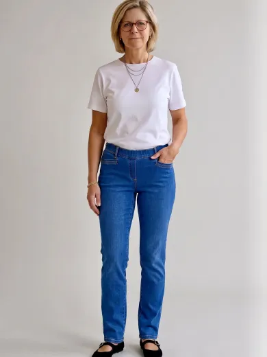 Jackie's Jeans stonewashed - Jackie jeans stonewashed model 2 - LMW0501