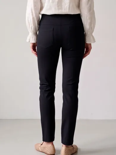 Suzy's Slim zwart 4 pockets - Photoroom 20260913 093631 - LMW04Z01